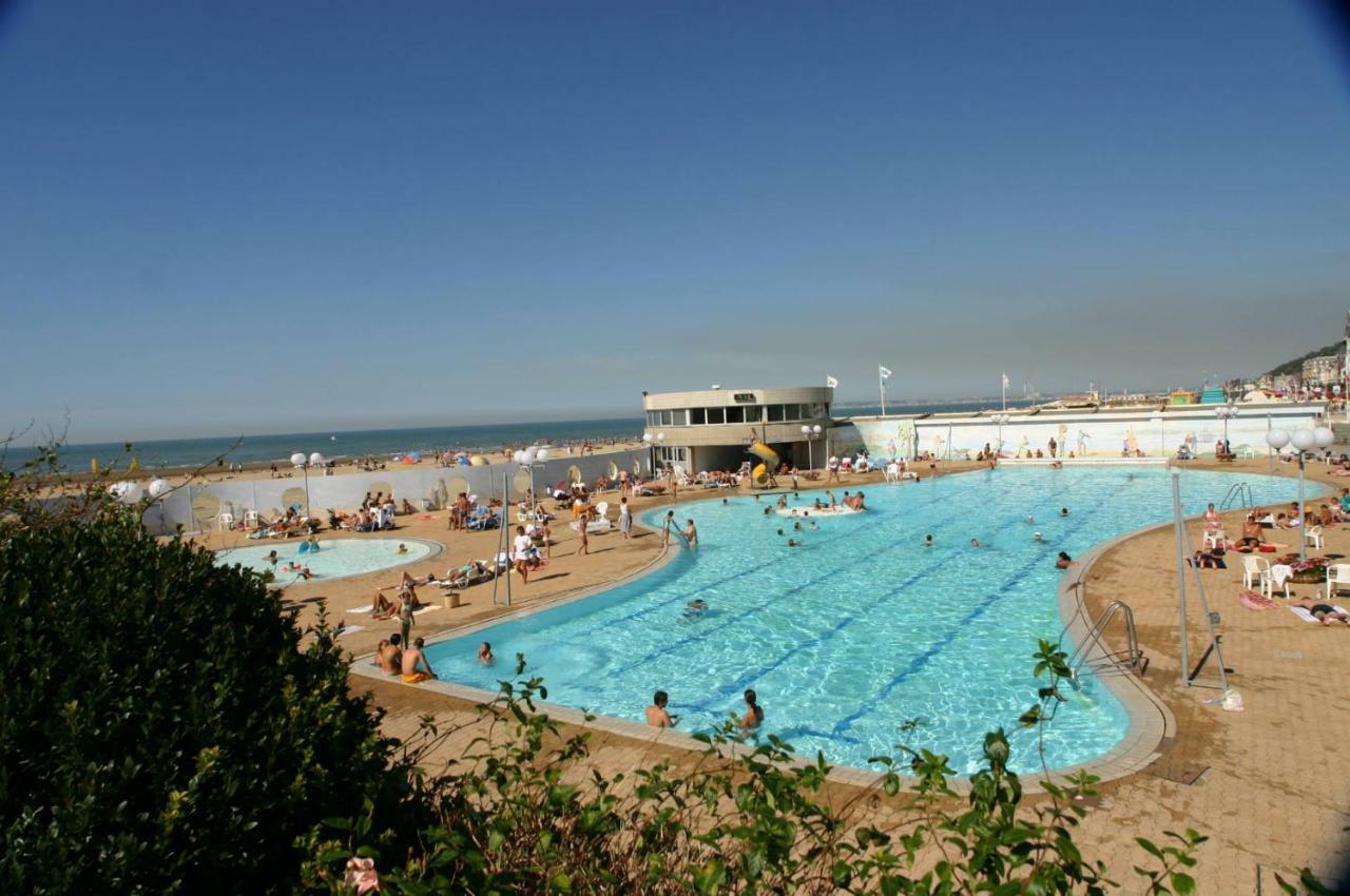 La Reine des Plages CLS Deauville Trouville-sur-Mer Exterior foto